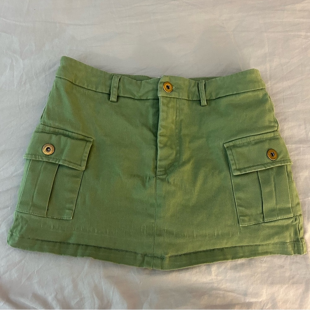 Princess Polly Yesenia Cargo Skort Olive Green 2 Midrise Mini Skirt Shorts Under - Picture 4 of 16